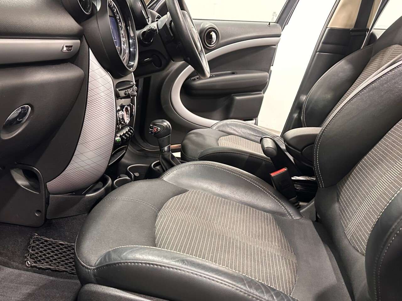 2015 MINI COUNTRYMAN 2015 MINI COUNTRYMAN