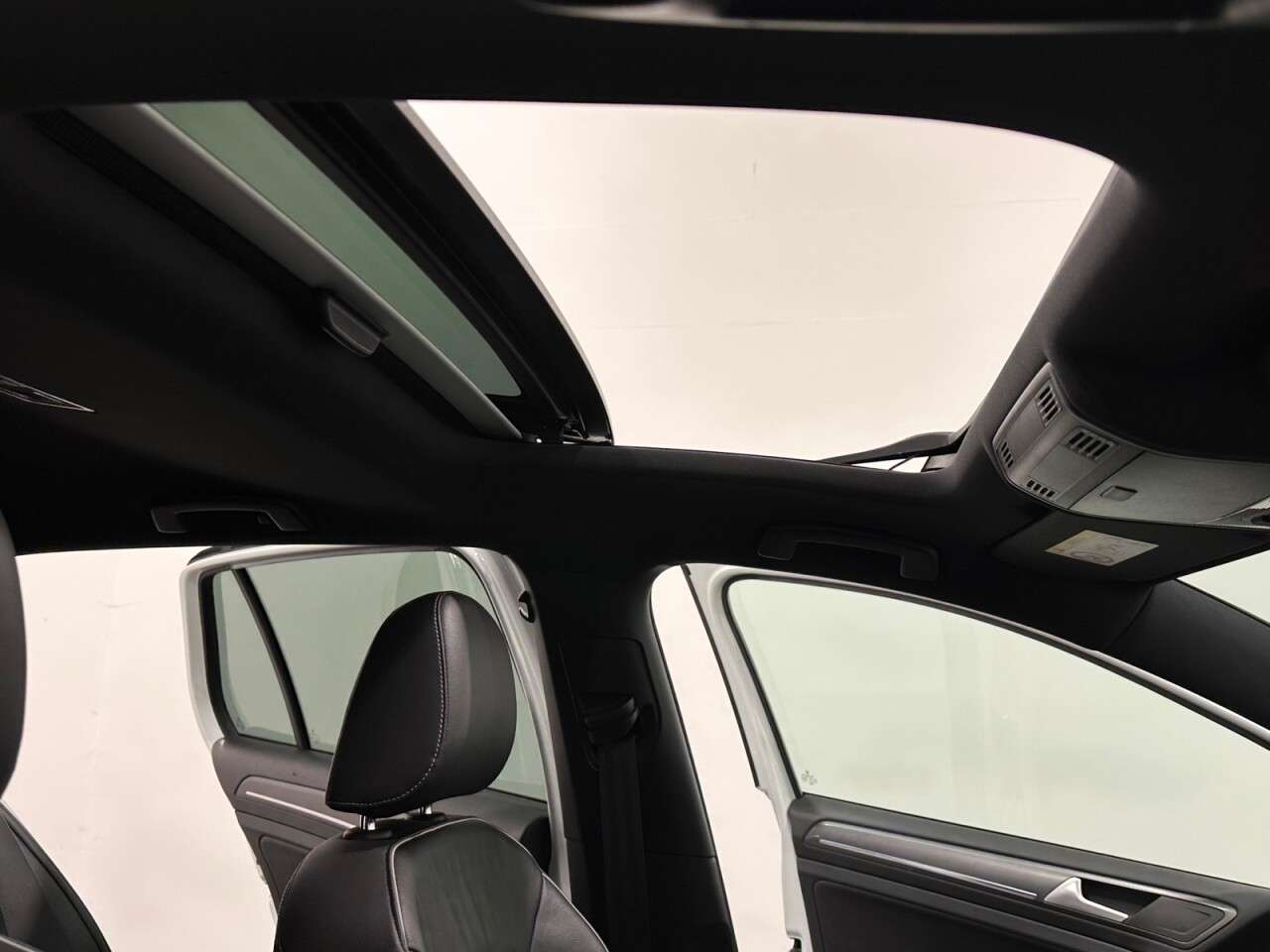 2018 VOLKSWAGEN GOLF 2018 VOLKSWAGEN GOLF