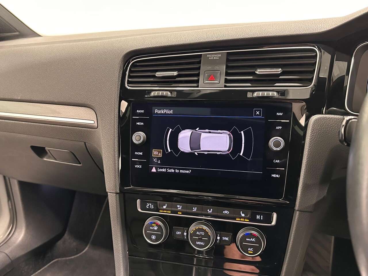 2018 VOLKSWAGEN GOLF 2018 VOLKSWAGEN GOLF