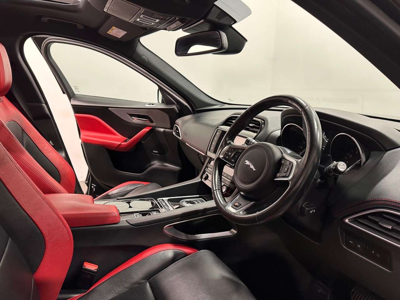 2016 JAGUAR F-PACE 2016 JAGUAR F-PACE