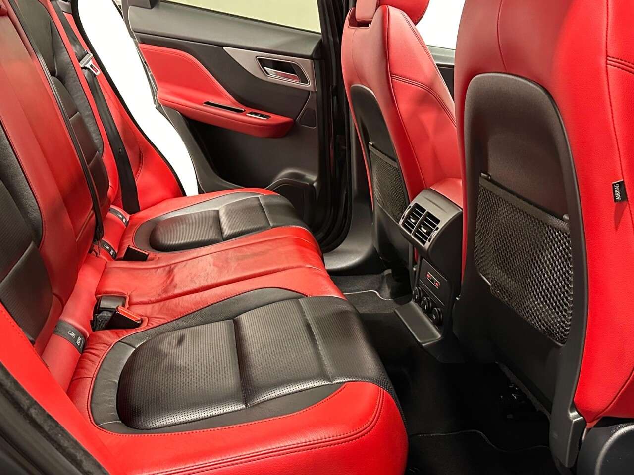 2016 JAGUAR F-PACE 2016 JAGUAR F-PACE