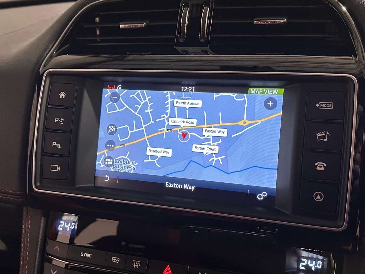 2016 JAGUAR F-PACE 2016 JAGUAR F-PACE