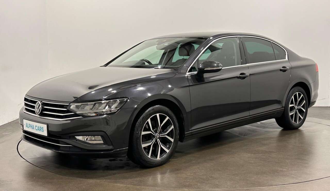 A 2020 VOLKSWAGEN PASSAT 2.0 TDI EVO SEL Saloon 4dr Diesel DSG Euro 6 (s/s) (150 ps) Full Leather Se A 2020 VOLKSWAGEN PASSAT 2.0 TDI EVO SEL Saloon 4dr Diesel DSG Euro 6 (s/s) (150 ps) Full Leather Se