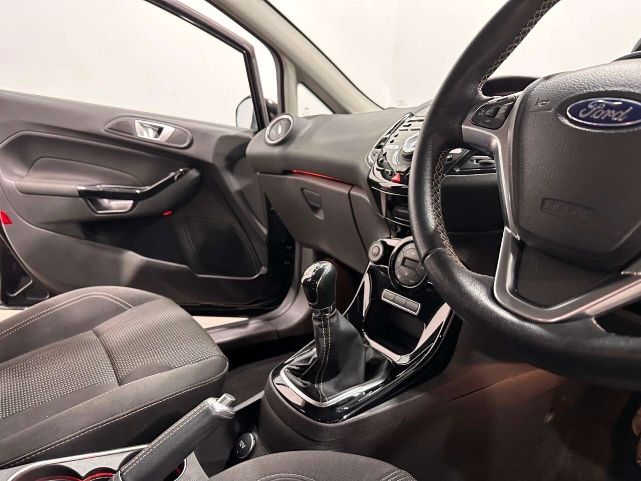 2015 FORD FIESTA 2015 FORD FIESTA