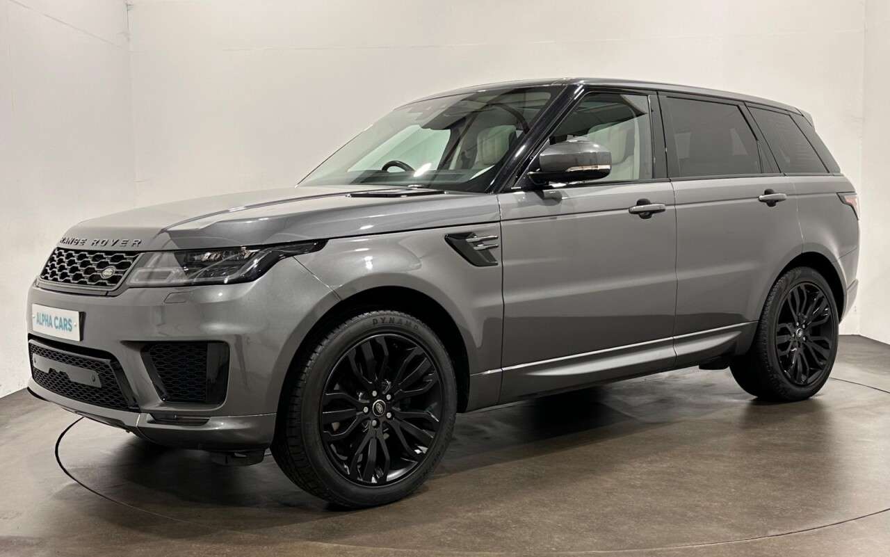 A 2018 LAND ROVER RANGE ROVER SPORT 3.0 SD V6 HSE Dynamic SUV 5dr Diesel Auto 4WD Euro 6 (s/s) (306 ps) A 2018 LAND ROVER RANGE ROVER SPORT 3.0 SD V6 HSE Dynamic SUV 5dr Diesel Auto 4WD Euro 6 (s/s) (306 ps)