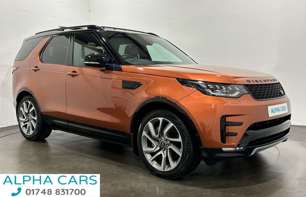 A 2019 LAND ROVER DISCOVERY 3.0 SD V6 Landmark Edition SUV 5dr Diesel Auto 4WD Euro 6 (s/s) (306 ps) St A 2019 LAND ROVER DISCOVERY 3.0 SD V6 Landmark Edition SUV 5dr Diesel Auto 4WD Euro 6 (s/s) (306 ps) St