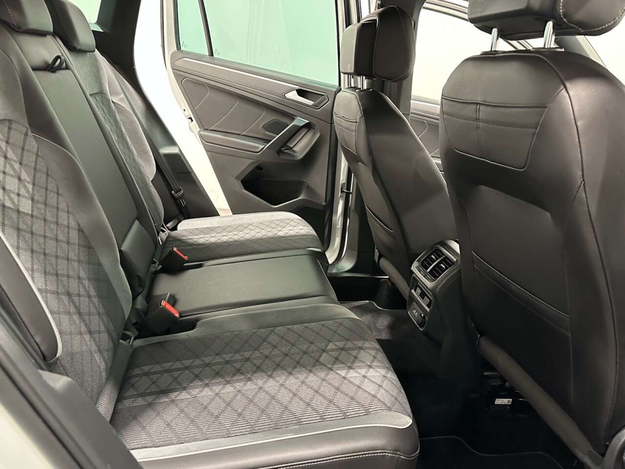 2021 VOLKSWAGEN TIGUAN 2021 VOLKSWAGEN TIGUAN