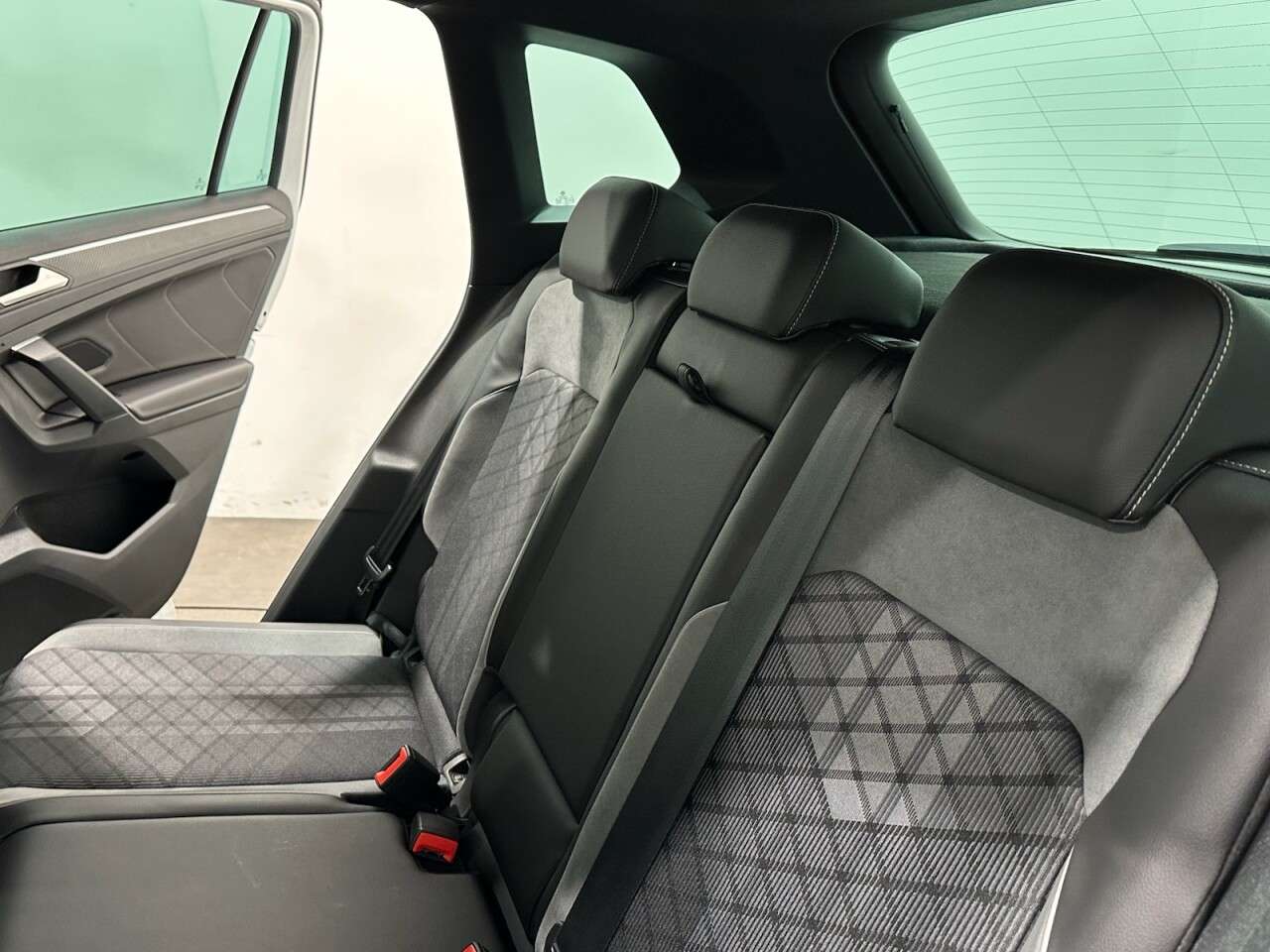 2021 VOLKSWAGEN TIGUAN 2021 VOLKSWAGEN TIGUAN