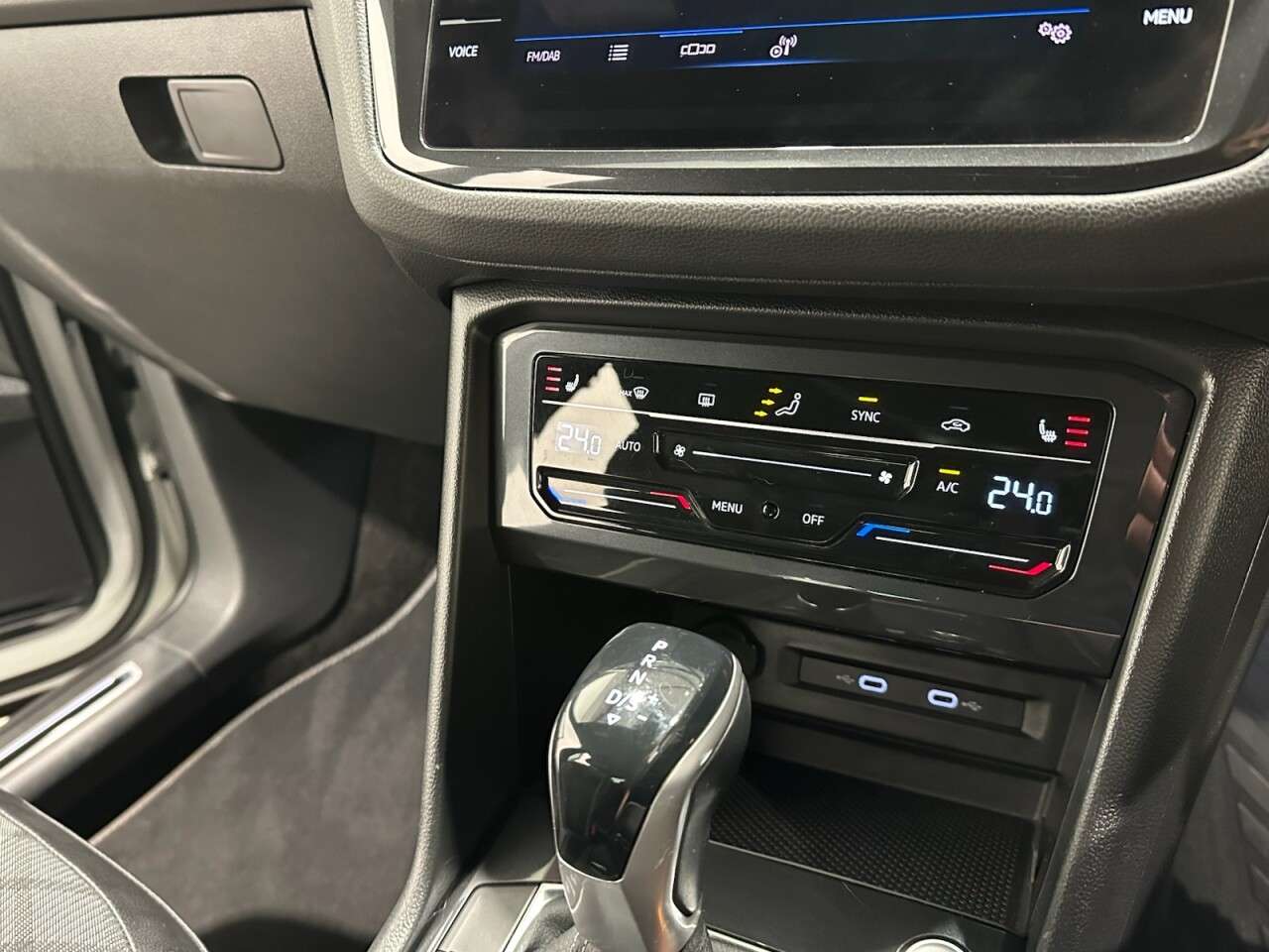 2021 VOLKSWAGEN TIGUAN 2021 VOLKSWAGEN TIGUAN