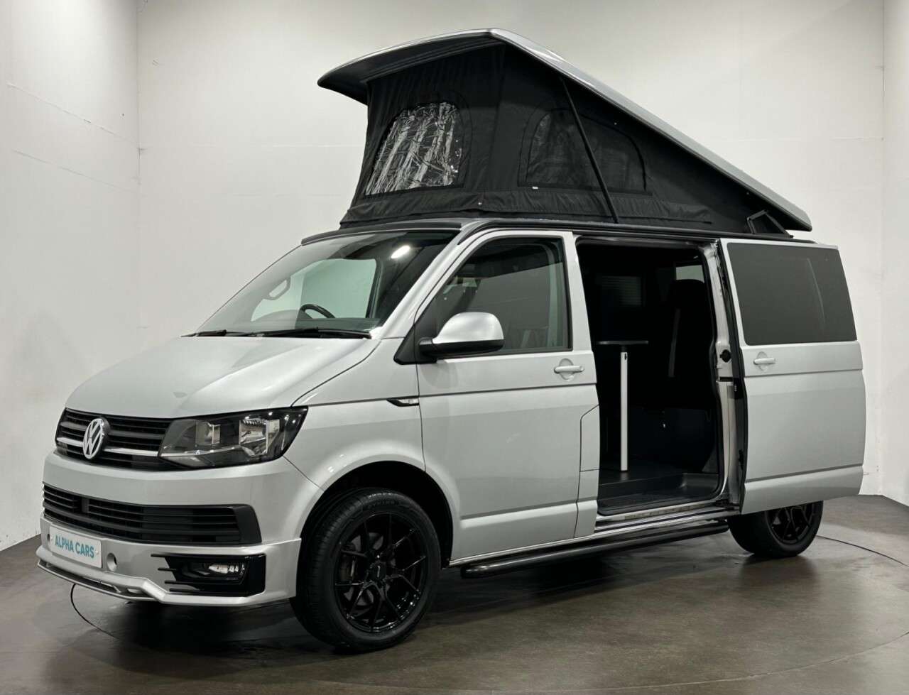A 2019 VOLKSWAGEN TRANSPORTER 2.0 TDI T28 BlueMotion Tech Highline Camper Van 5dr Diesel Manual FWD SWB E A 2019 VOLKSWAGEN TRANSPORTER 2.0 TDI T28 BlueMotion Tech Highline Camper Van 5dr Diesel Manual FWD SWB E