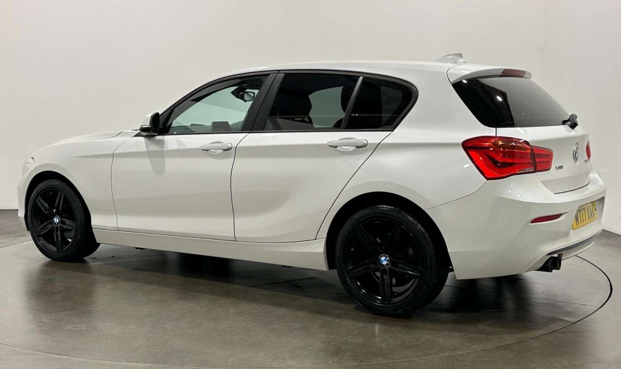 A 2017 BMW 1 SERIES 2.0 120d Sport Hatchback 5dr Diesel Auto xDrive Euro 6 (s/s) (190 ps) Strik A 2017 BMW 1 SERIES 2.0 120d Sport Hatchback 5dr Diesel Auto xDrive Euro 6 (s/s) (190 ps) Strik