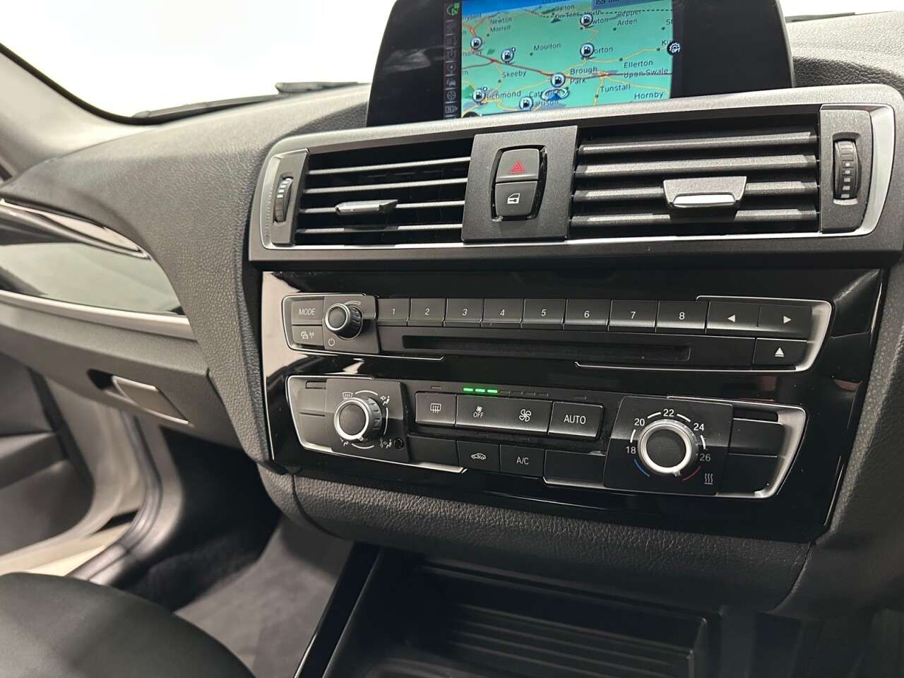 2017 BMW 1 SERIES 2017 BMW 1 SERIES