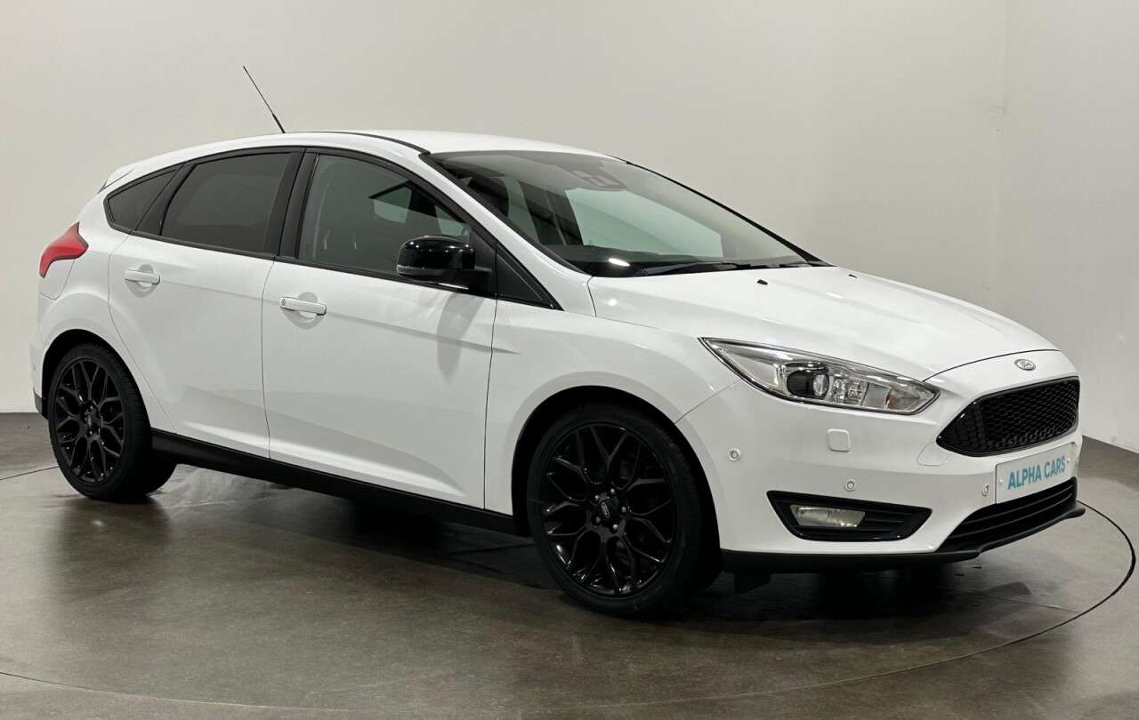 A 2016 FORD FOCUS 1.5 TDCi Titanium X Hatchback 5dr Diesel Manual Euro 6 (s/s) (120 ps) A 2016 FORD FOCUS 1.5 TDCi Titanium X Hatchback 5dr Diesel Manual Euro 6 (s/s) (120 ps)