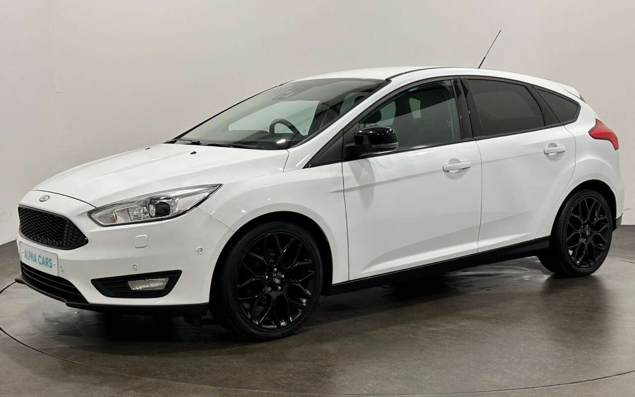 A 2016 FORD FOCUS 1.5 TDCi Titanium X Hatchback 5dr Diesel Manual Euro 6 (s/s) (120 ps) A 2016 FORD FOCUS 1.5 TDCi Titanium X Hatchback 5dr Diesel Manual Euro 6 (s/s) (120 ps)