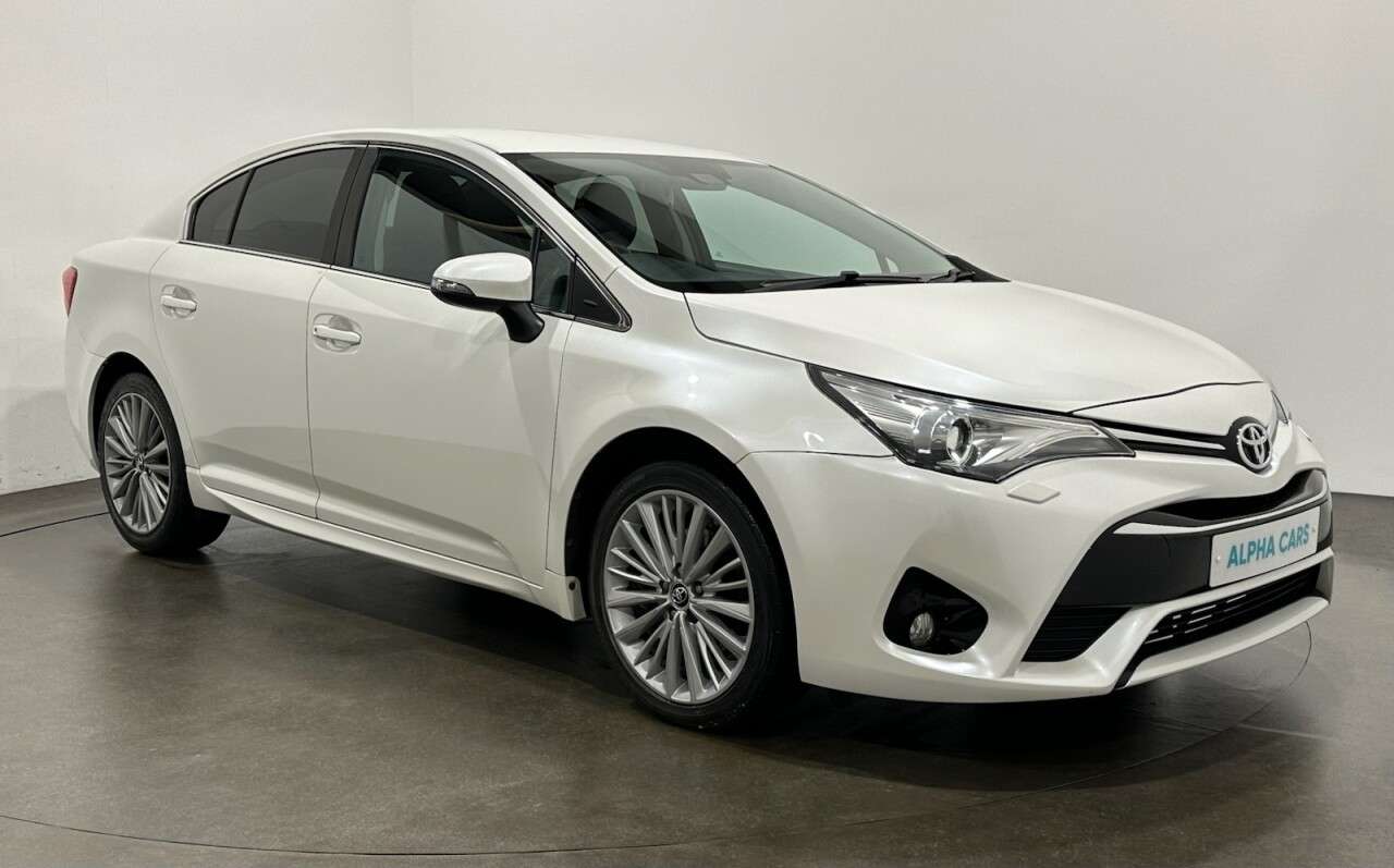 A 2016 TOYOTA AVENSIS 2.0 D-4D Excel Saloon 4dr Diesel Manual Euro 6 (s/s) (143 ps) Full Ebony Le A 2016 TOYOTA AVENSIS 2.0 D-4D Excel Saloon 4dr Diesel Manual Euro 6 (s/s) (143 ps) Full Ebony Le