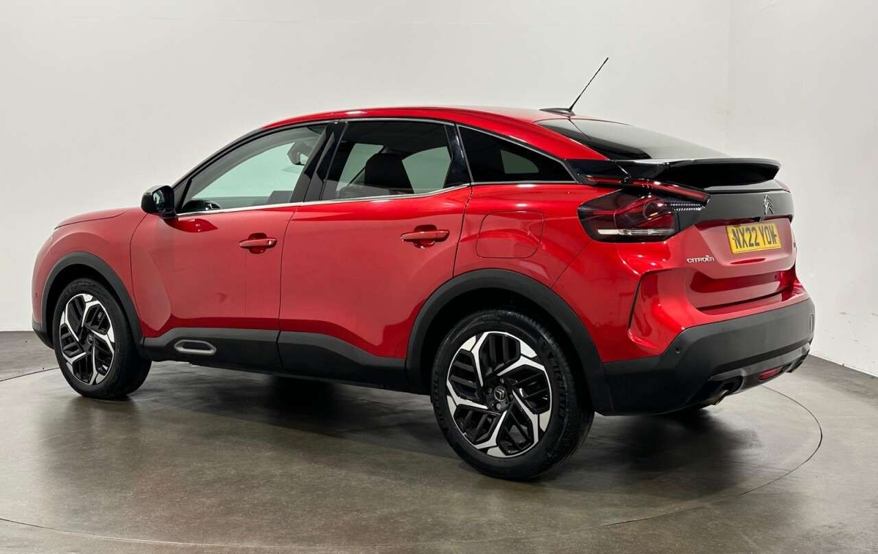 A 2022 CITROEN C4 1.2 PureTech Shine Hatchback 5dr Petrol Manual Euro 6 (s/s) (130 ps) A 2022 CITROEN C4 1.2 PureTech Shine Hatchback 5dr Petrol Manual Euro 6 (s/s) (130 ps)