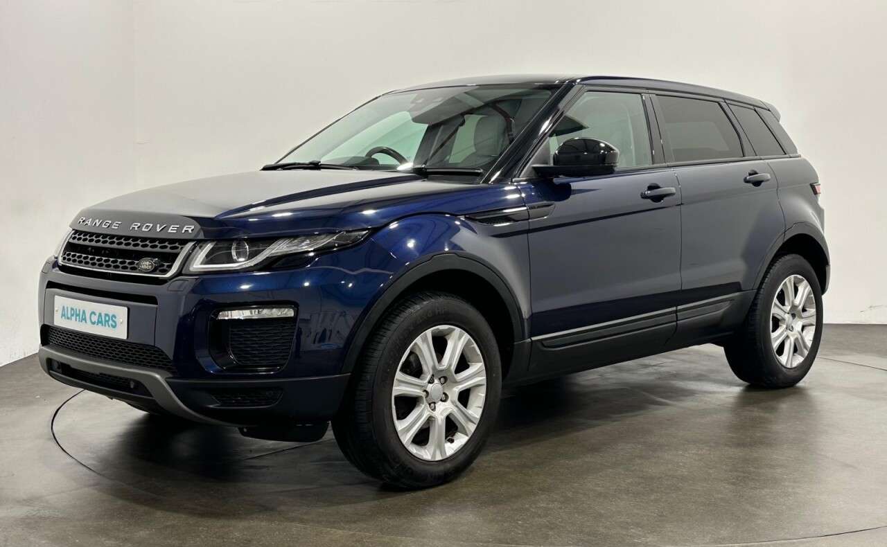 A 2017 LAND ROVER RANGE ROVER EVOQUE ED4 SE TECH A 2017 LAND ROVER RANGE ROVER EVOQUE ED4 SE TECH