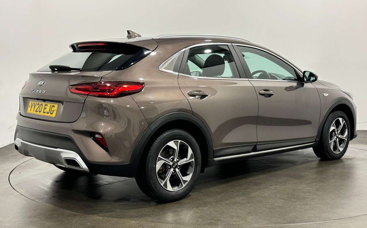 A 2020 KIA XCEED 1.0 T-GDi 2 SUV 5dr Petrol Manual Euro 6 (s/s) (118 bhp) Apple Play Vouice A 2020 KIA XCEED 1.0 T-GDi 2 SUV 5dr Petrol Manual Euro 6 (s/s) (118 bhp) Apple Play Vouice
