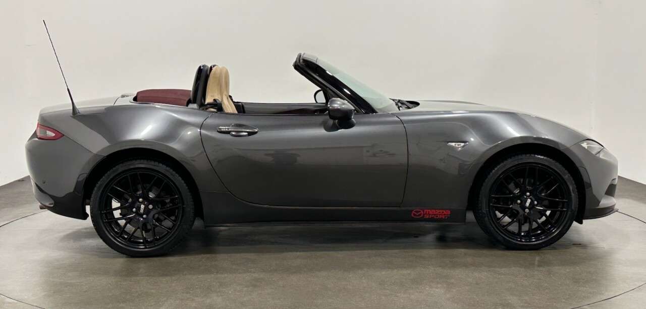 2018 MAZDA MX-5 2018 MAZDA MX-5