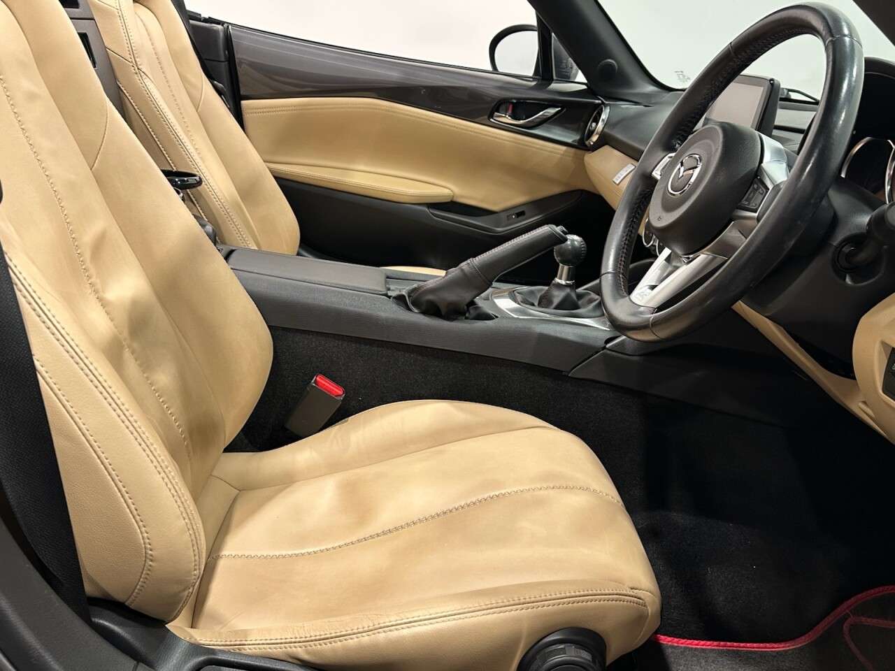 2018 MAZDA MX-5 2018 MAZDA MX-5