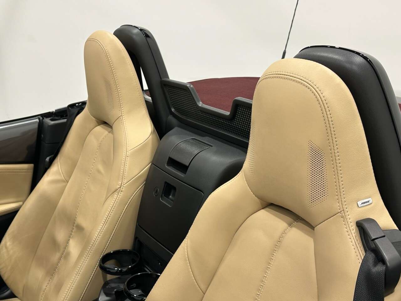 2018 MAZDA MX-5 2018 MAZDA MX-5