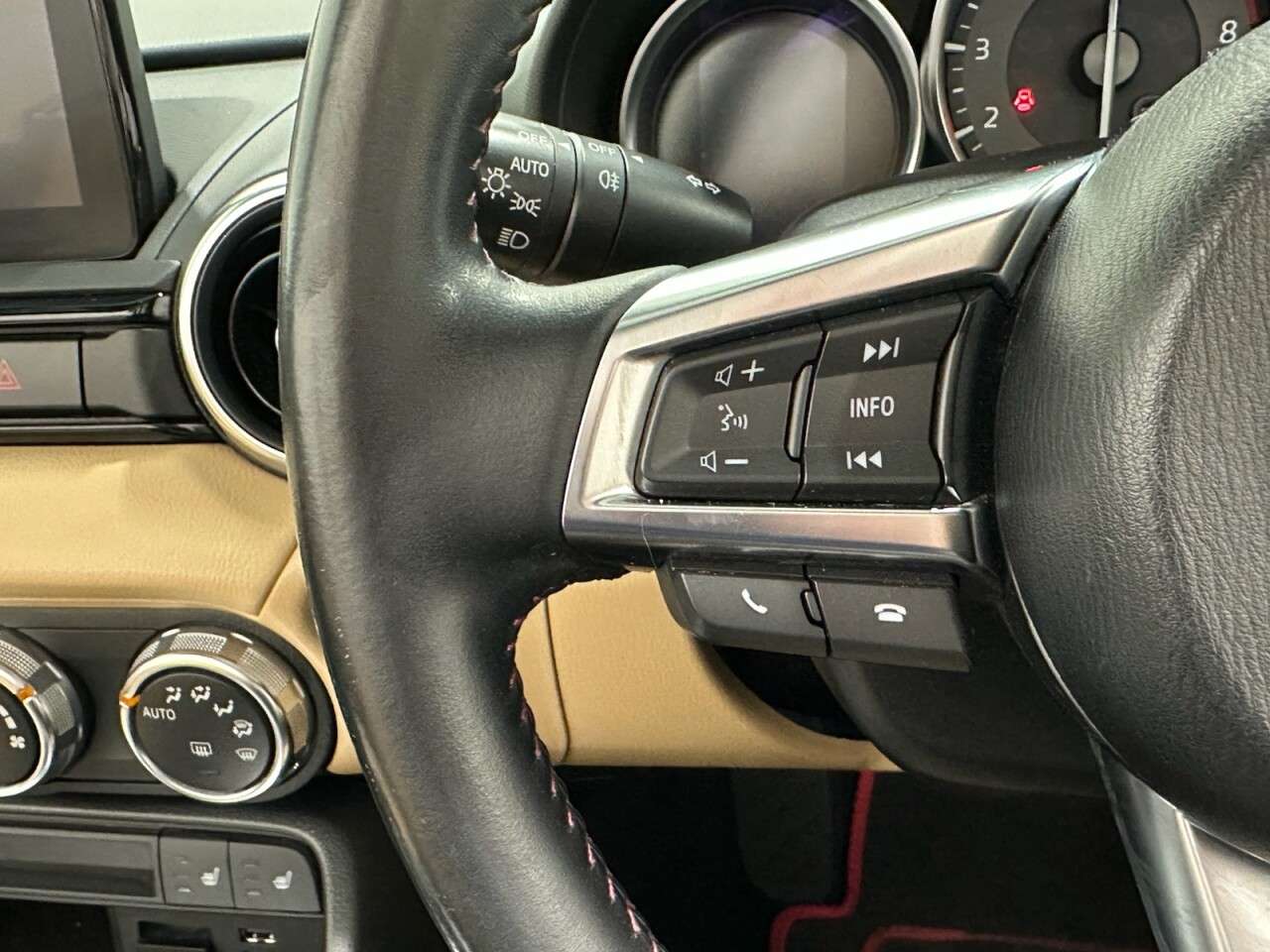 2018 MAZDA MX-5 2018 MAZDA MX-5