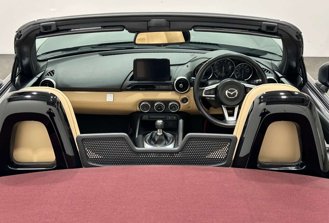 2018 MAZDA MX-5 2018 MAZDA MX-5