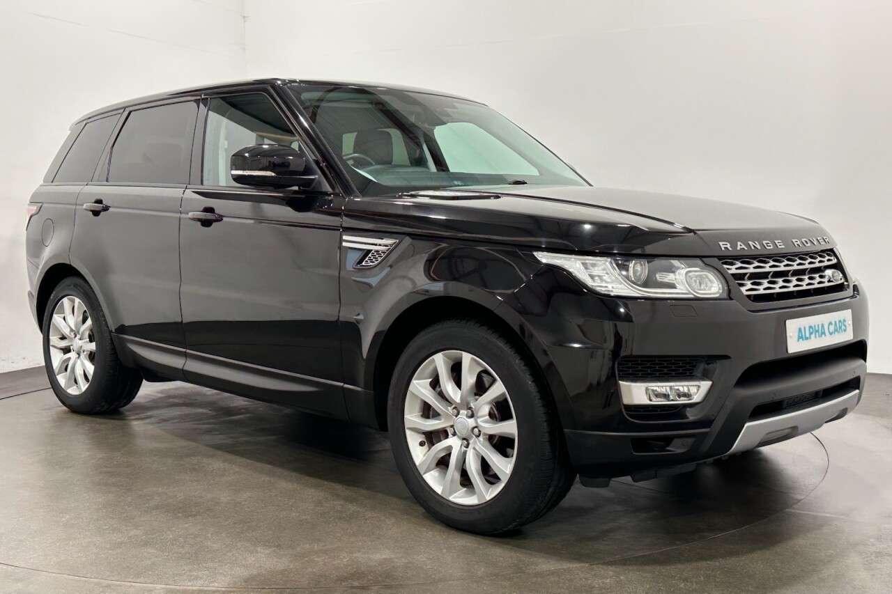 A 2016 LAND ROVER RANGE ROVER SPORT 3.0 SD V6 HSE SUV 5dr Diesel Auto 4WD Euro 6 (s/s) (306 ps) A 2016 LAND ROVER RANGE ROVER SPORT 3.0 SD V6 HSE SUV 5dr Diesel Auto 4WD Euro 6 (s/s) (306 ps)