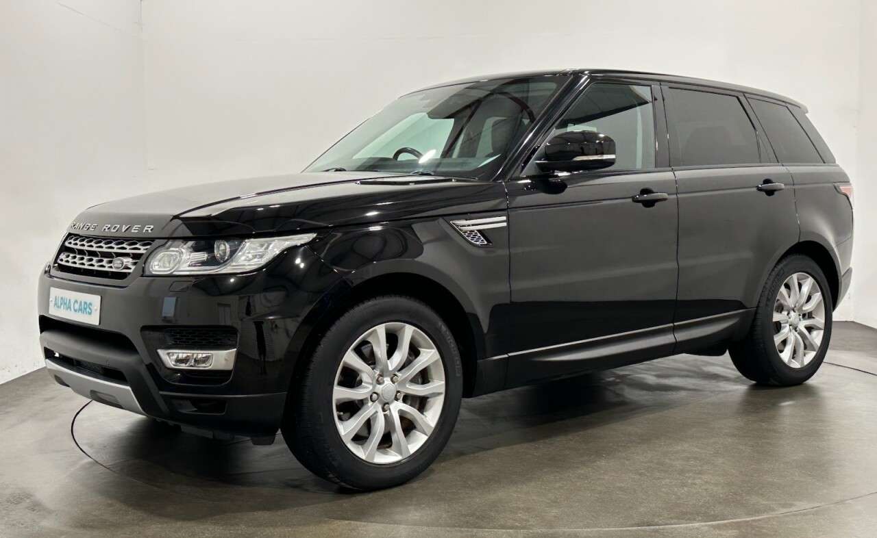 A 2016 LAND ROVER RANGE ROVER SPORT 3.0 SD V6 HSE SUV 5dr Diesel Auto 4WD Euro 6 (s/s) (306 ps) A 2016 LAND ROVER RANGE ROVER SPORT 3.0 SD V6 HSE SUV 5dr Diesel Auto 4WD Euro 6 (s/s) (306 ps)