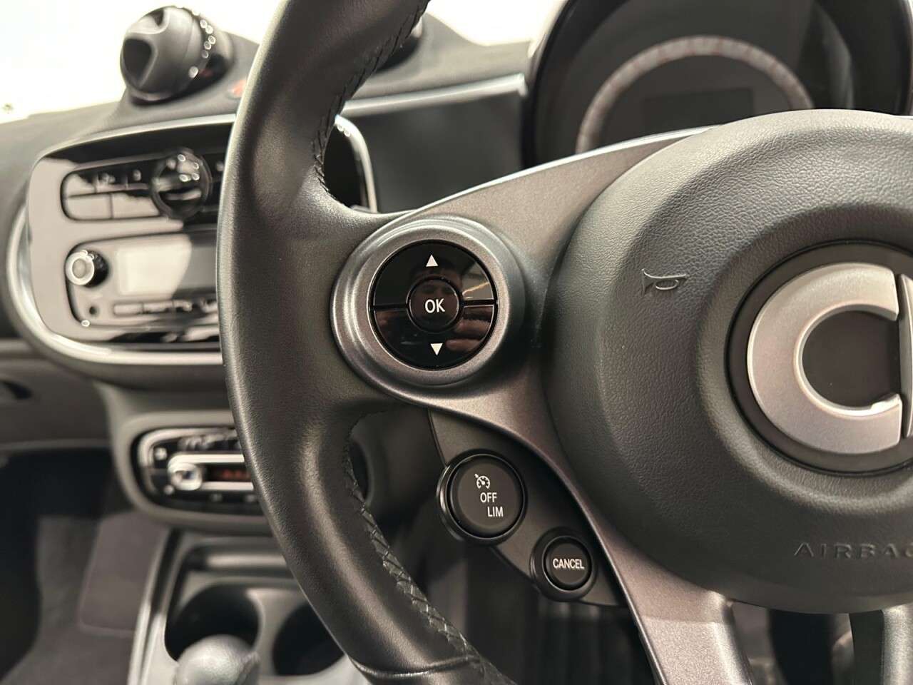 2017 SMART FORFOUR 2017 SMART FORFOUR