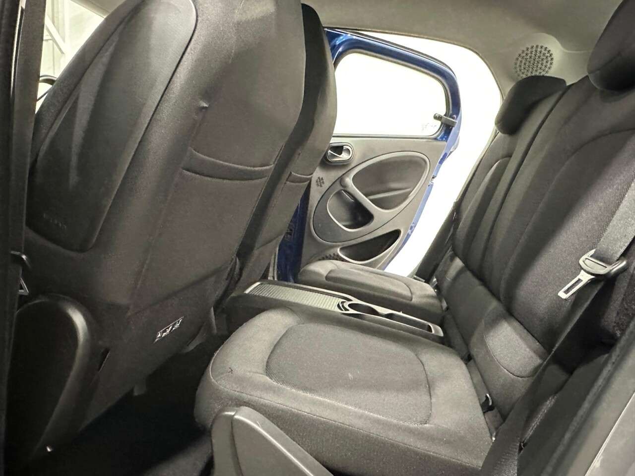 2017 SMART FORFOUR 2017 SMART FORFOUR