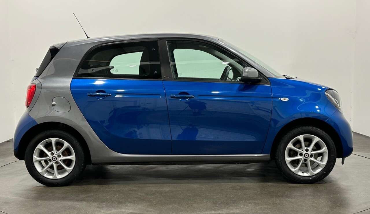 2017 SMART FORFOUR 2017 SMART FORFOUR