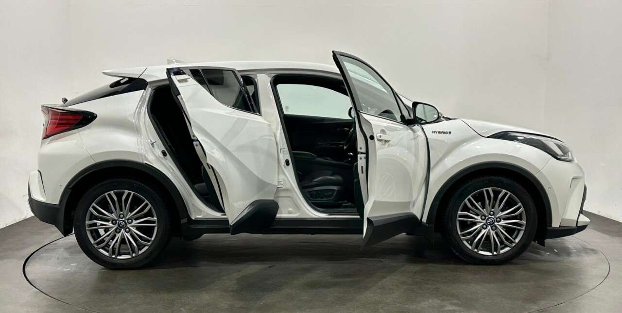2022 TOYOTA C-HR 2022 TOYOTA C-HR