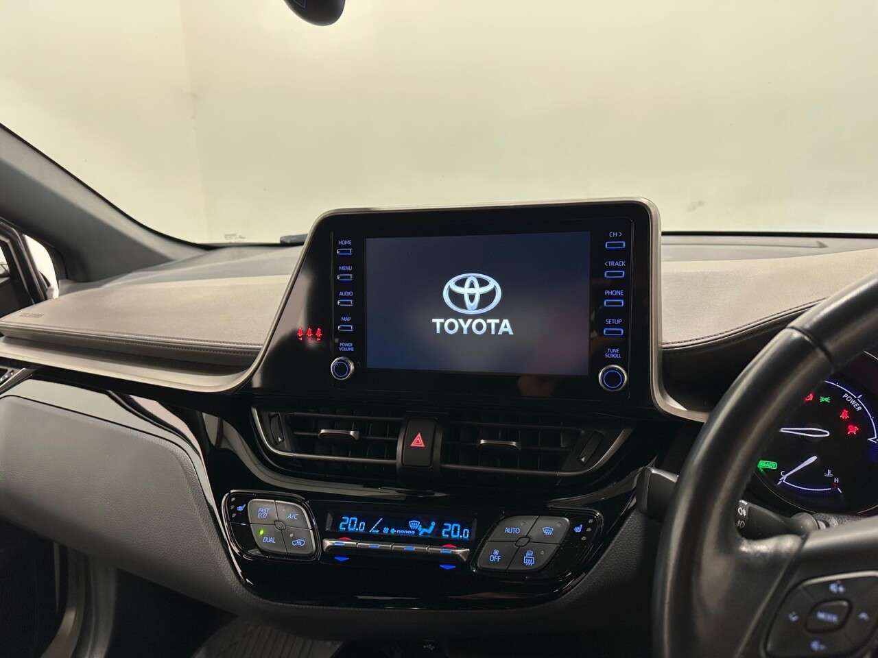 2022 TOYOTA C-HR 2022 TOYOTA C-HR