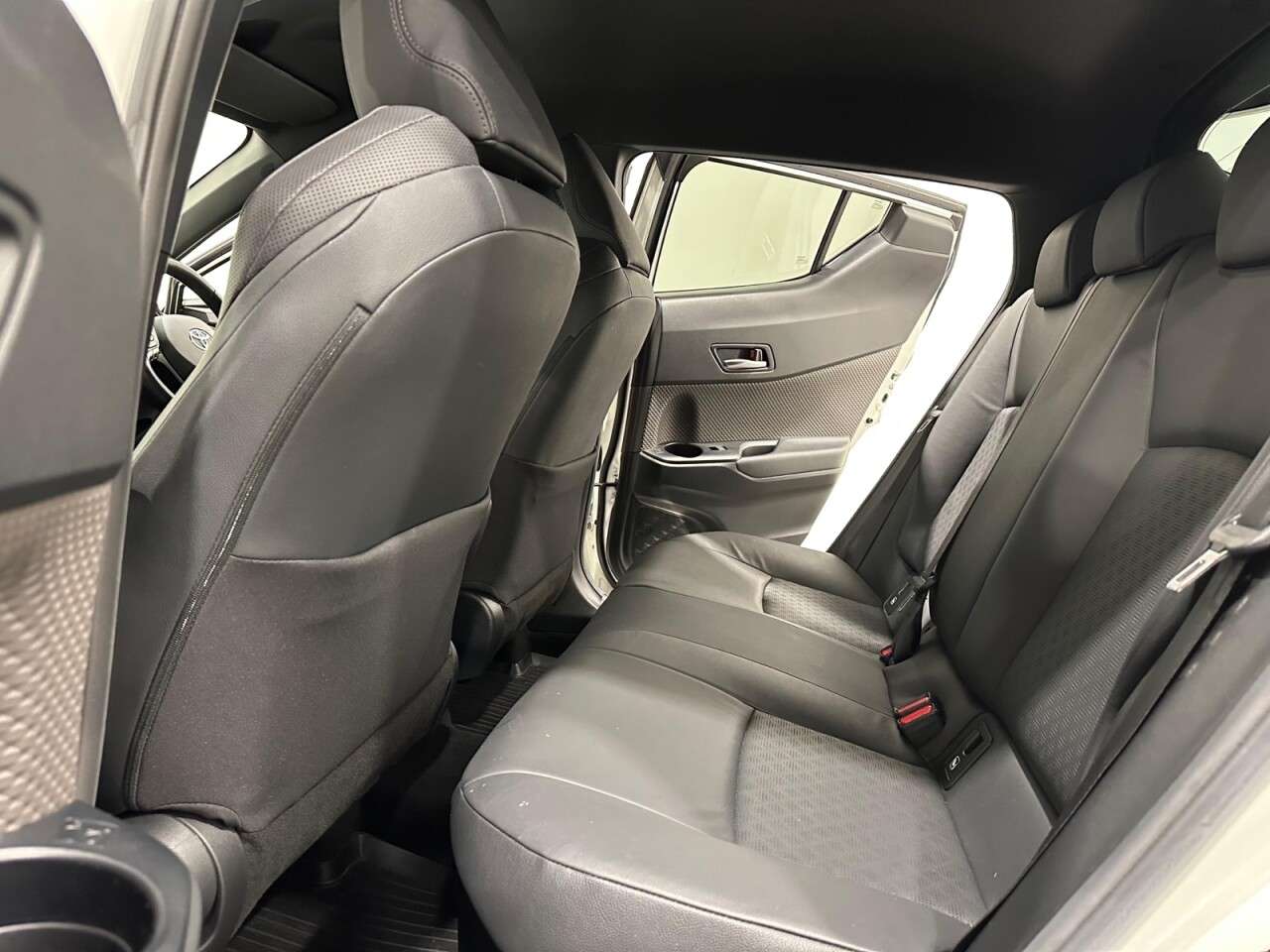 2022 TOYOTA C-HR 2022 TOYOTA C-HR