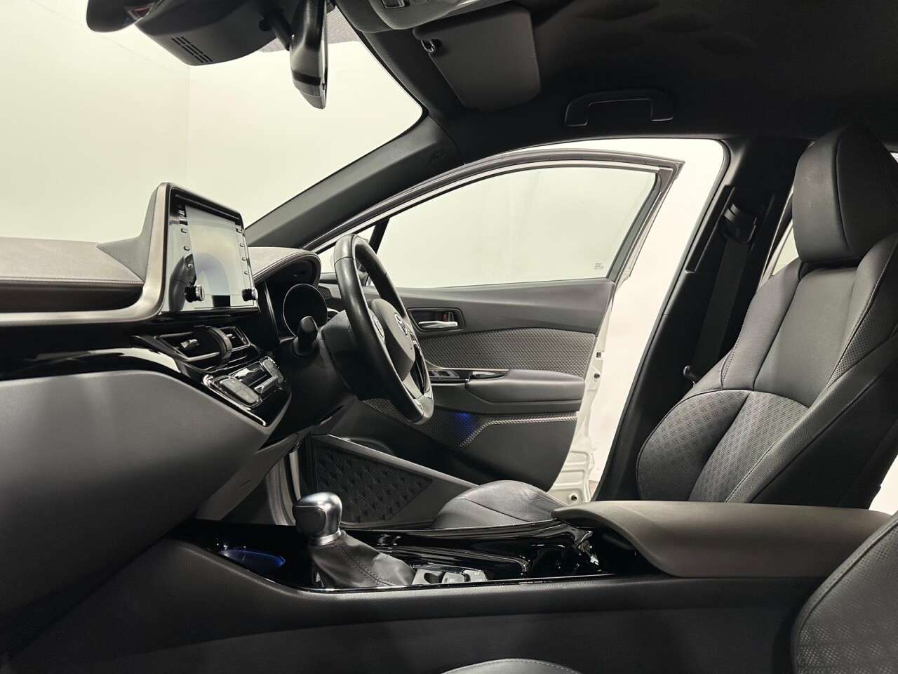 2022 TOYOTA C-HR 2022 TOYOTA C-HR