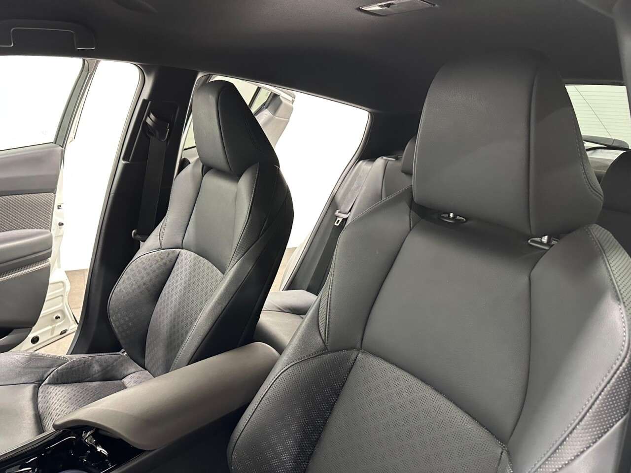 2022 TOYOTA C-HR 2022 TOYOTA C-HR