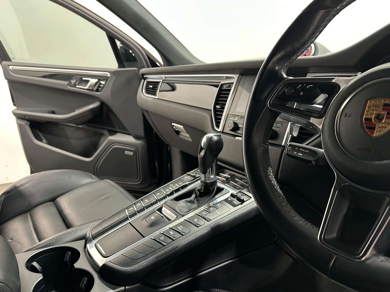 2017 PORSCHE MACAN 2017 PORSCHE MACAN