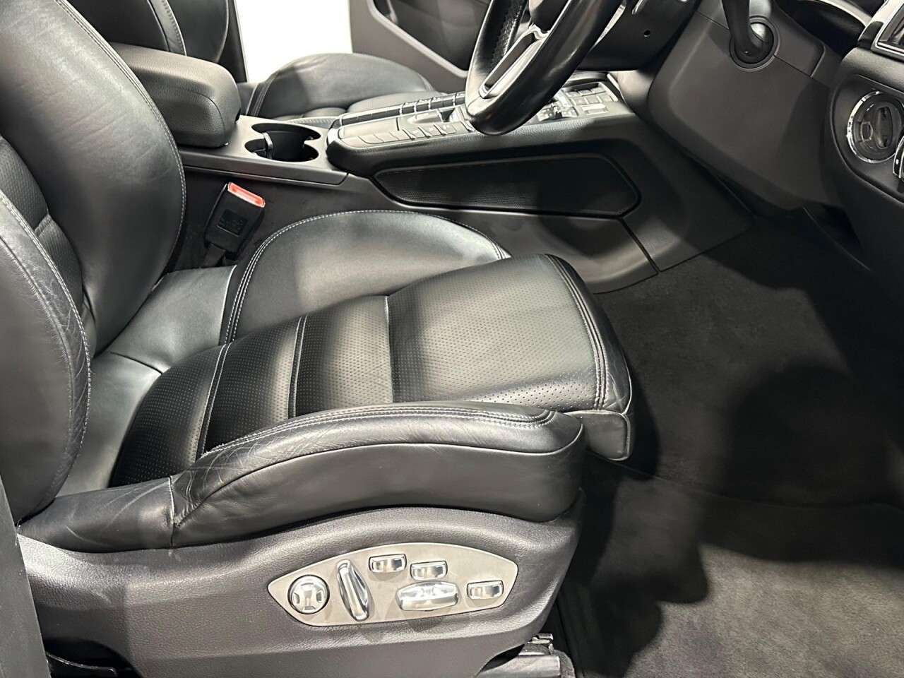 2017 PORSCHE MACAN 2017 PORSCHE MACAN