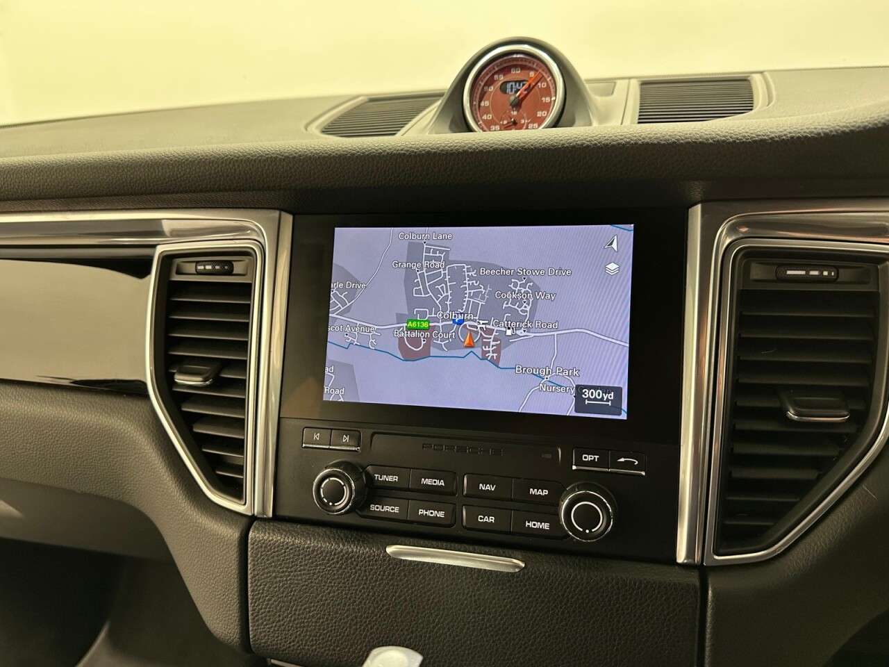 2017 PORSCHE MACAN 2017 PORSCHE MACAN