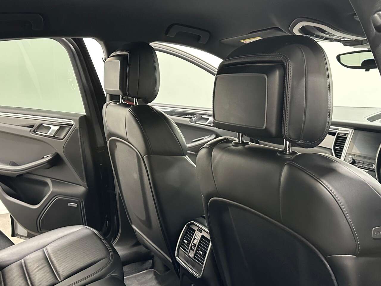 2017 PORSCHE MACAN 2017 PORSCHE MACAN