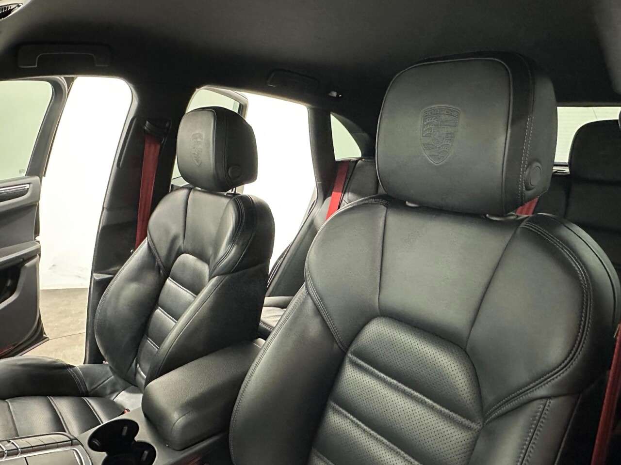 2017 PORSCHE MACAN 2017 PORSCHE MACAN