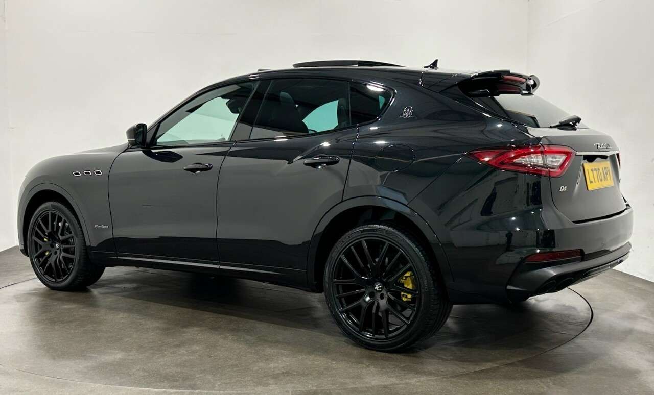 A 2020 MASERATI LEVANTE 3.0 V6 GranSport SUV 5dr Petrol ZF 4WD Euro 6 (s/s) (350 ps) A 2020 MASERATI LEVANTE 3.0 V6 GranSport SUV 5dr Petrol ZF 4WD Euro 6 (s/s) (350 ps)