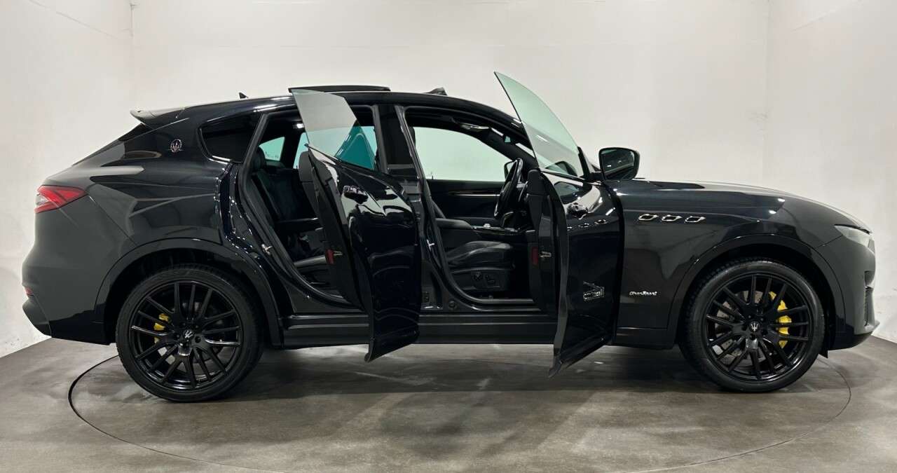 2020 MASERATI LEVANTE 2020 MASERATI LEVANTE