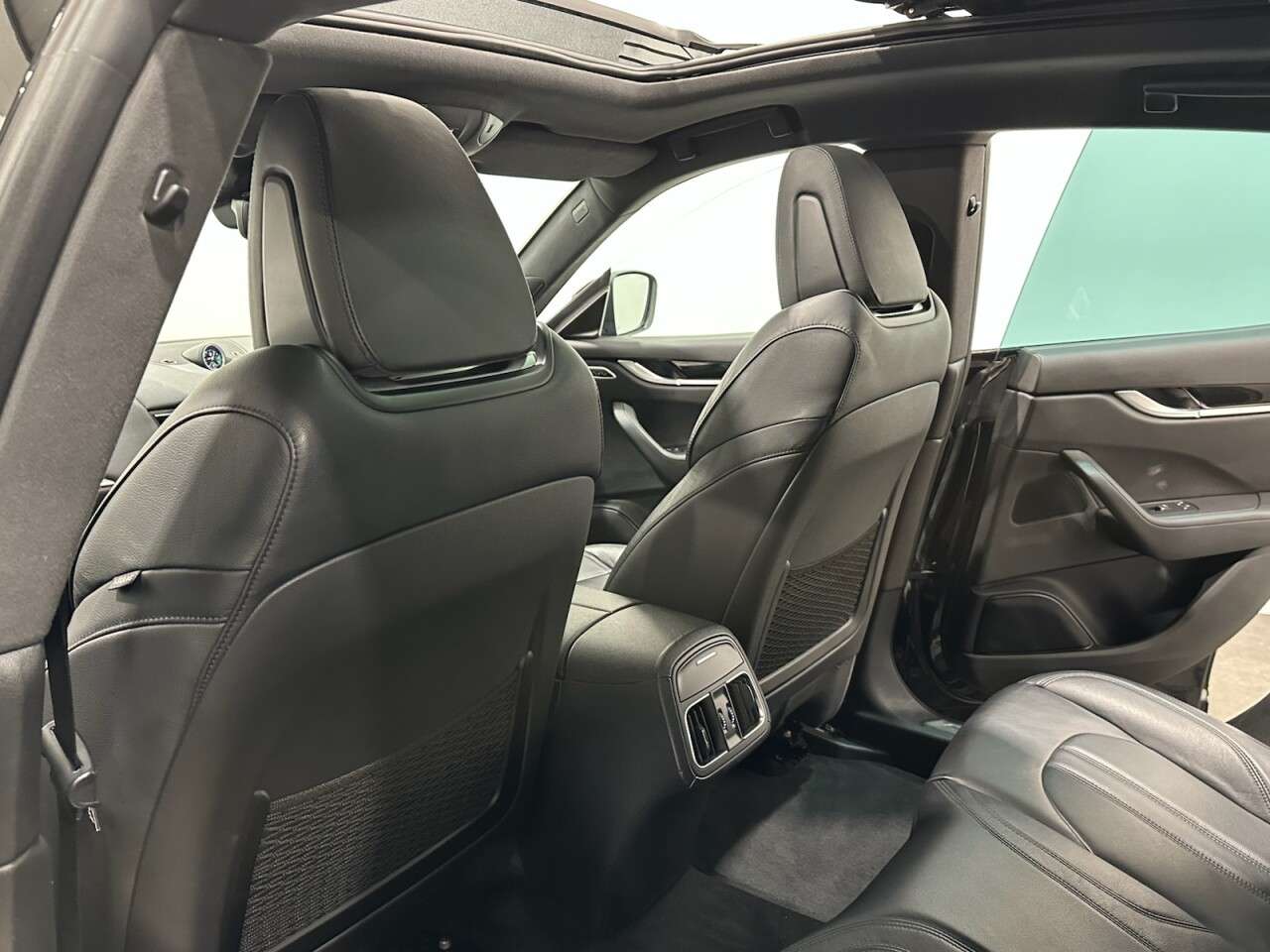 2020 MASERATI LEVANTE 2020 MASERATI LEVANTE