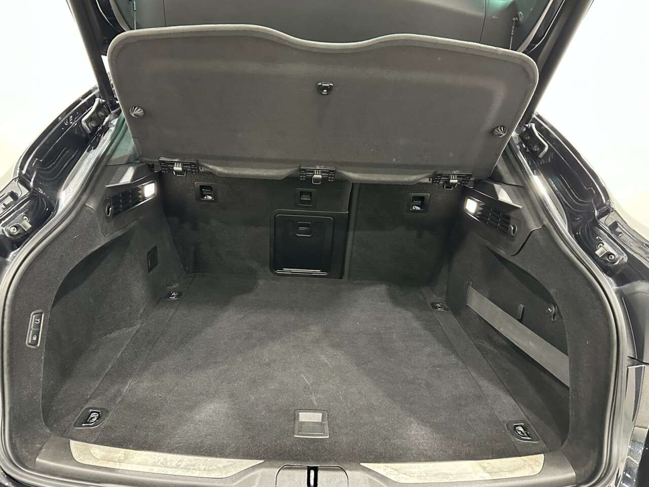 2020 MASERATI LEVANTE 2020 MASERATI LEVANTE