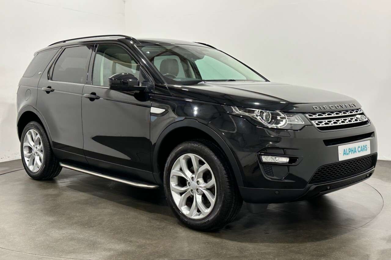 A 2019 LAND ROVER DISCOVERY SPORT 2.0 TD4 HSE SUV 5dr Diesel Auto 4WD Euro 6 (s/s) (180 ps) Panoramic Glass R A 2019 LAND ROVER DISCOVERY SPORT 2.0 TD4 HSE SUV 5dr Diesel Auto 4WD Euro 6 (s/s) (180 ps) Panoramic Glass R