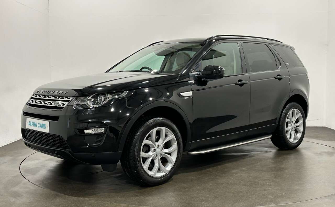 A 2019 LAND ROVER DISCOVERY SPORT 2.0 TD4 HSE SUV 5dr Diesel Auto 4WD Euro 6 (s/s) (180 ps) Panoramic Glass R A 2019 LAND ROVER DISCOVERY SPORT 2.0 TD4 HSE SUV 5dr Diesel Auto 4WD Euro 6 (s/s) (180 ps) Panoramic Glass R