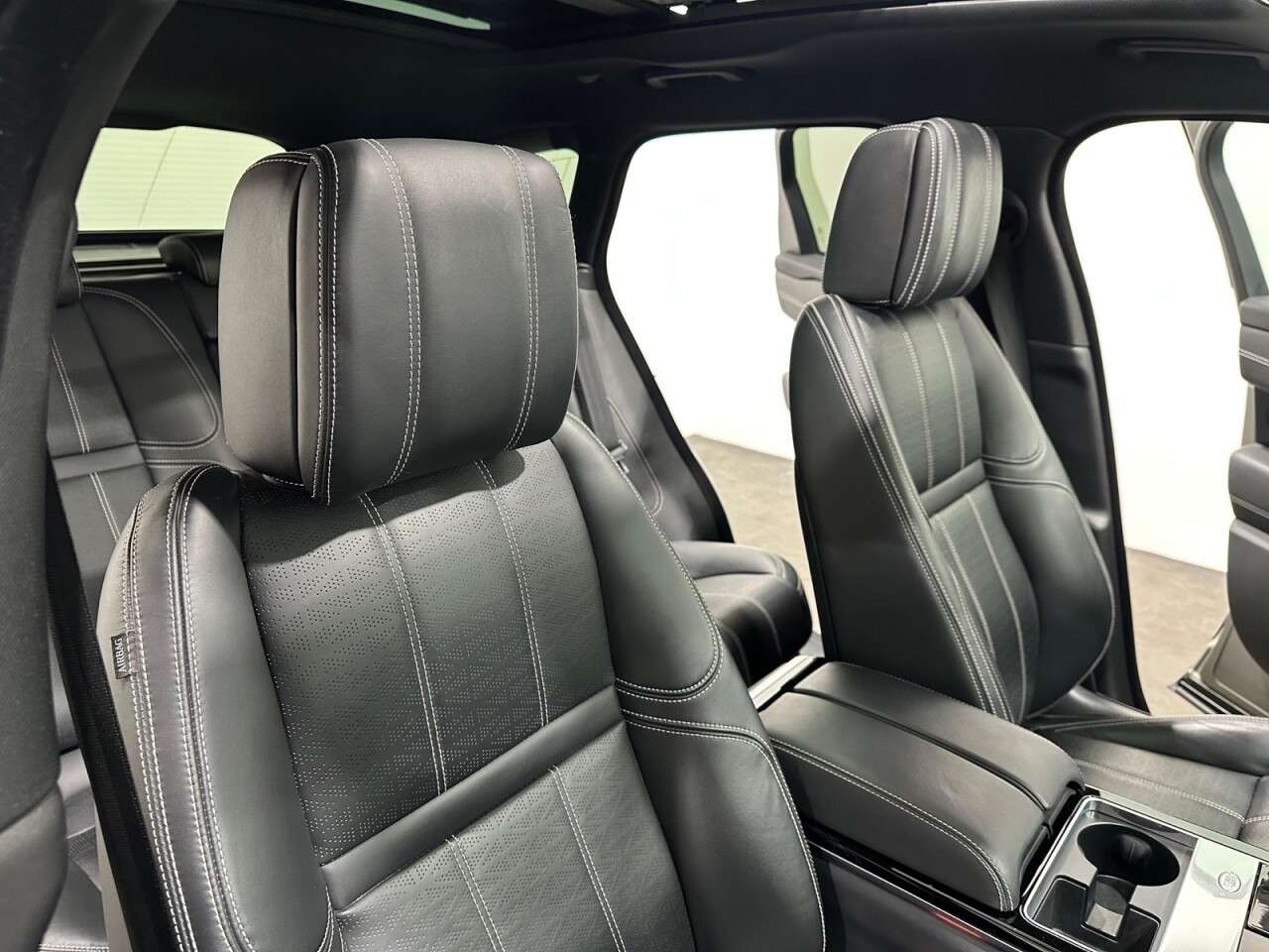 2019 LAND ROVER RANGE ROVER VELAR 2019 LAND ROVER RANGE ROVER VELAR