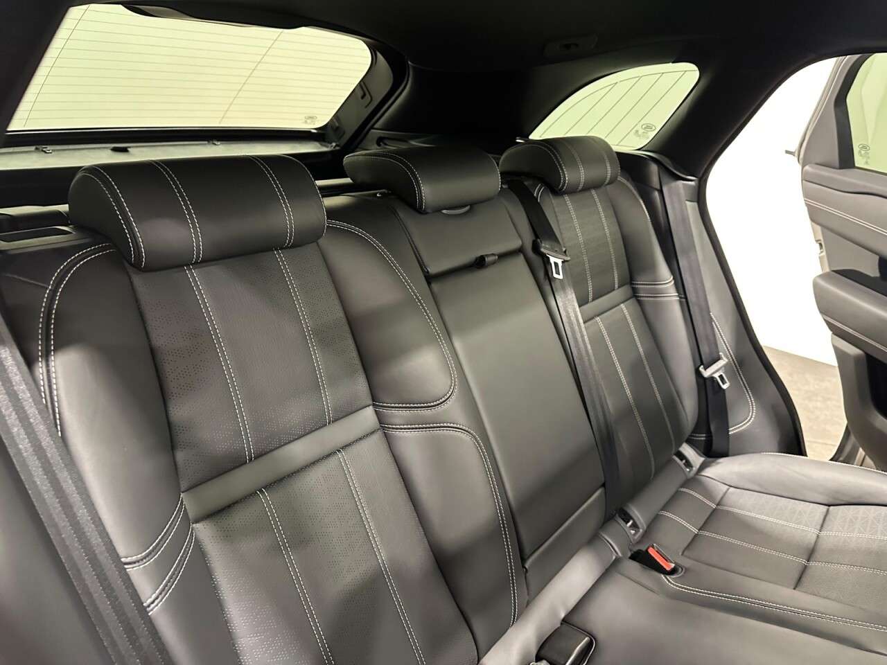 2019 LAND ROVER RANGE ROVER VELAR 2019 LAND ROVER RANGE ROVER VELAR